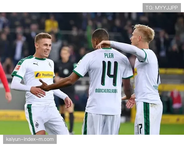 德甲定位球战术占比提升 柏林联合30%得分源自定位球配合