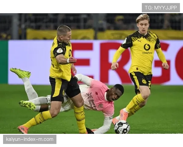 勒沃库森替补席深度不足 换人调整未能改变比赛走势